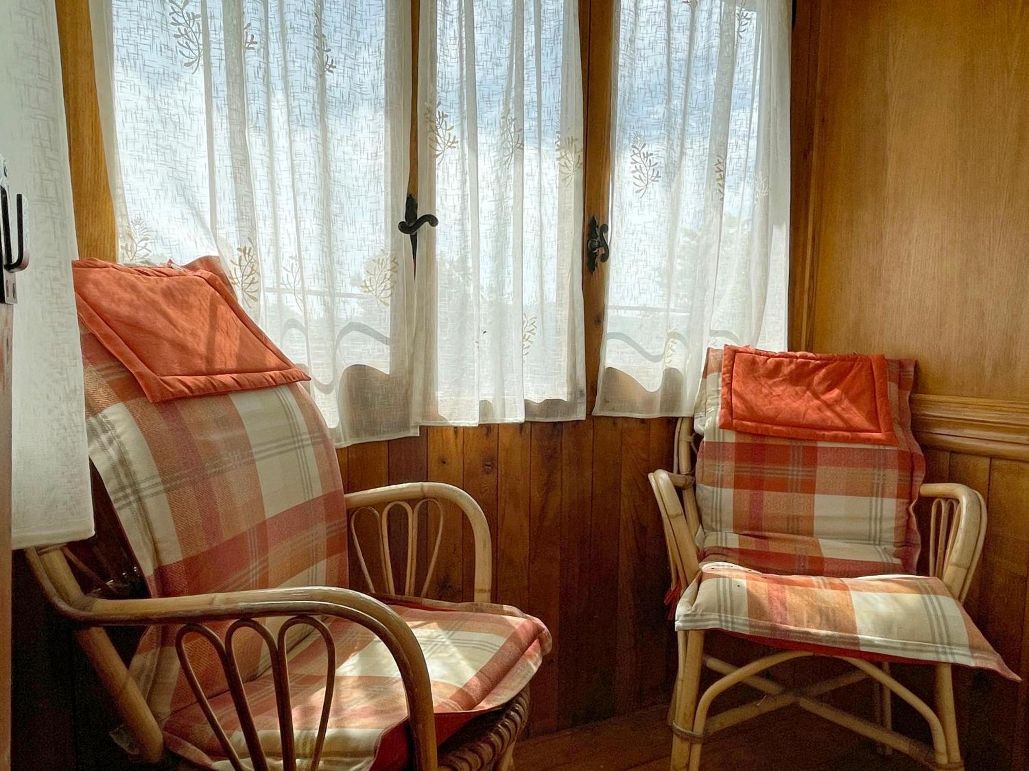 Hotel Peruskenea Jaunsaras Bagian luar foto
