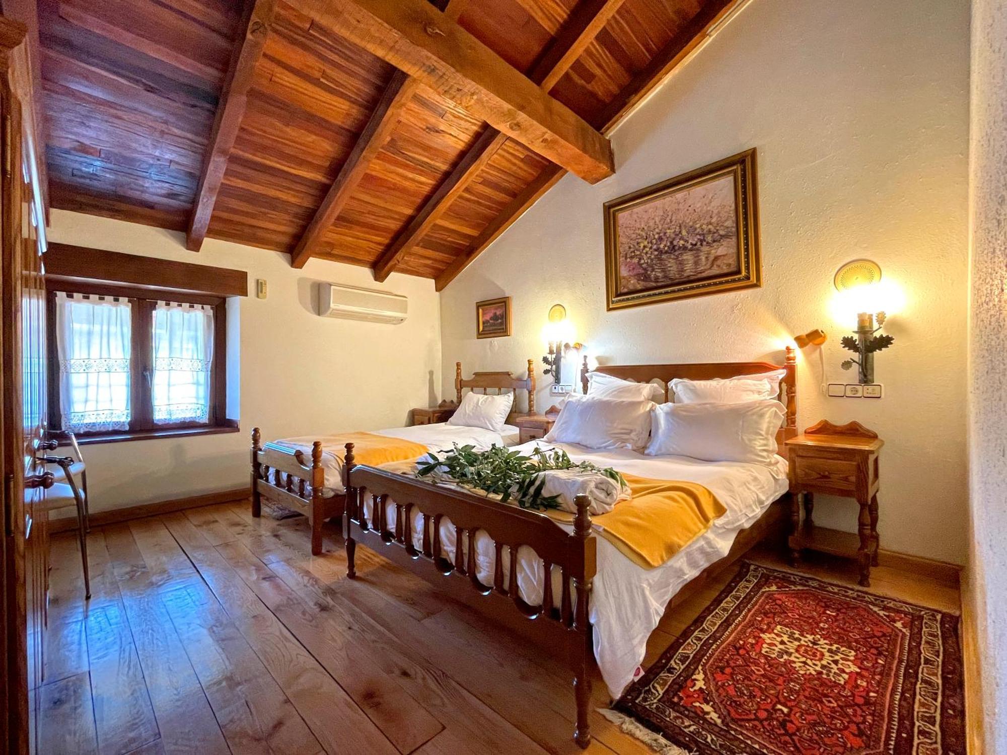 Hotel Peruskenea Jaunsaras Bagian luar foto